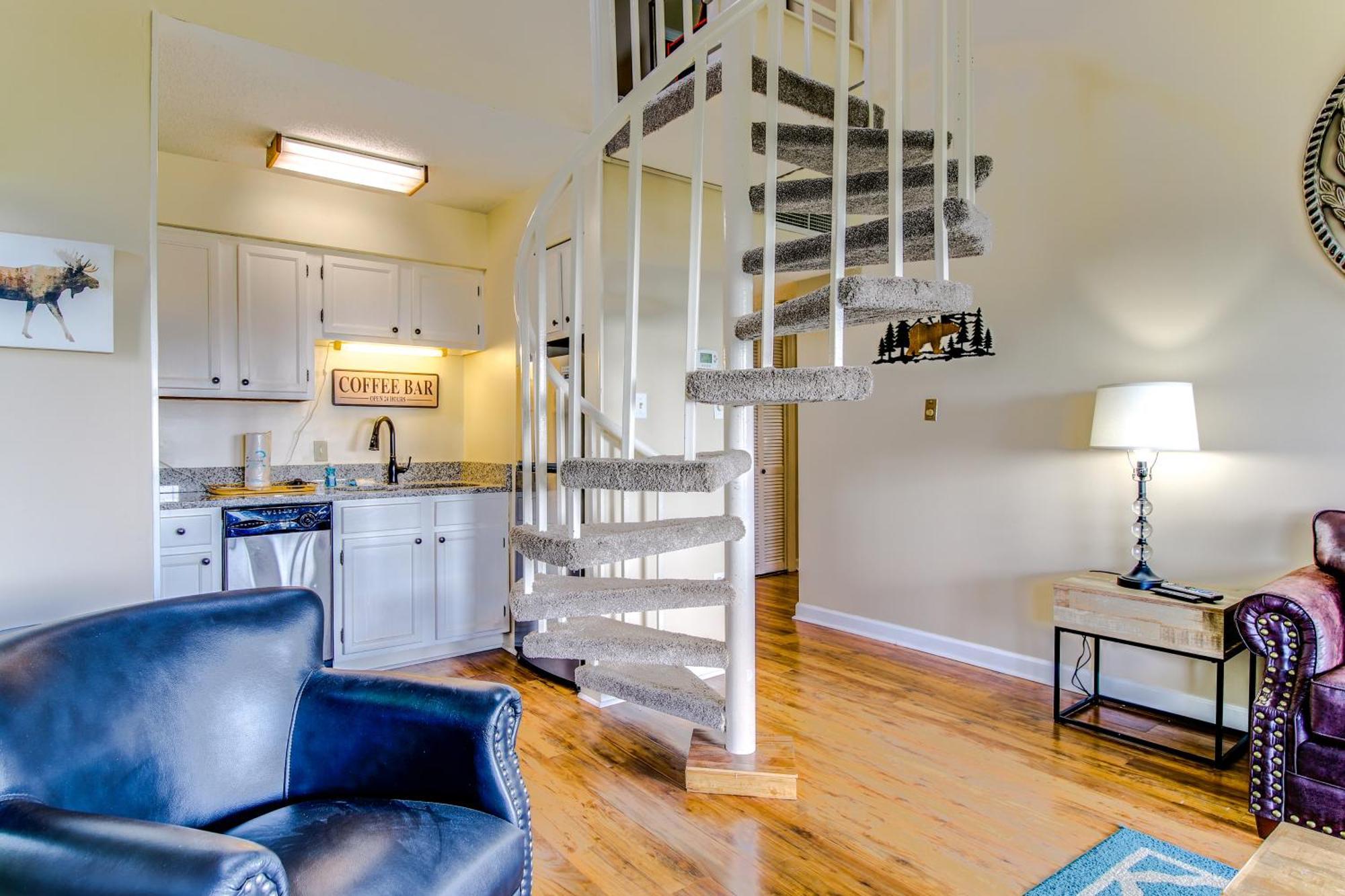 Gatlinburg Mountaintop Condo With Balcony And Views! 外观 照片