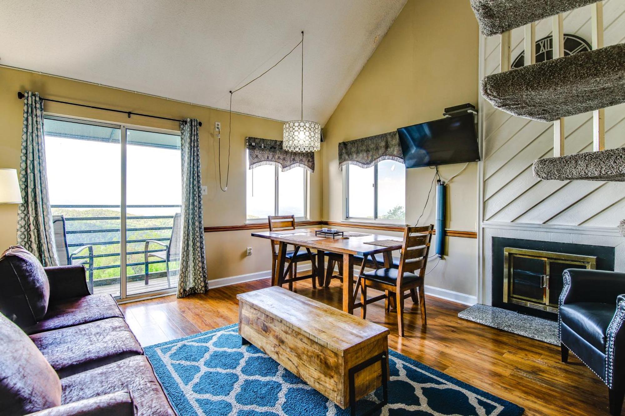 Gatlinburg Mountaintop Condo With Balcony And Views! 外观 照片